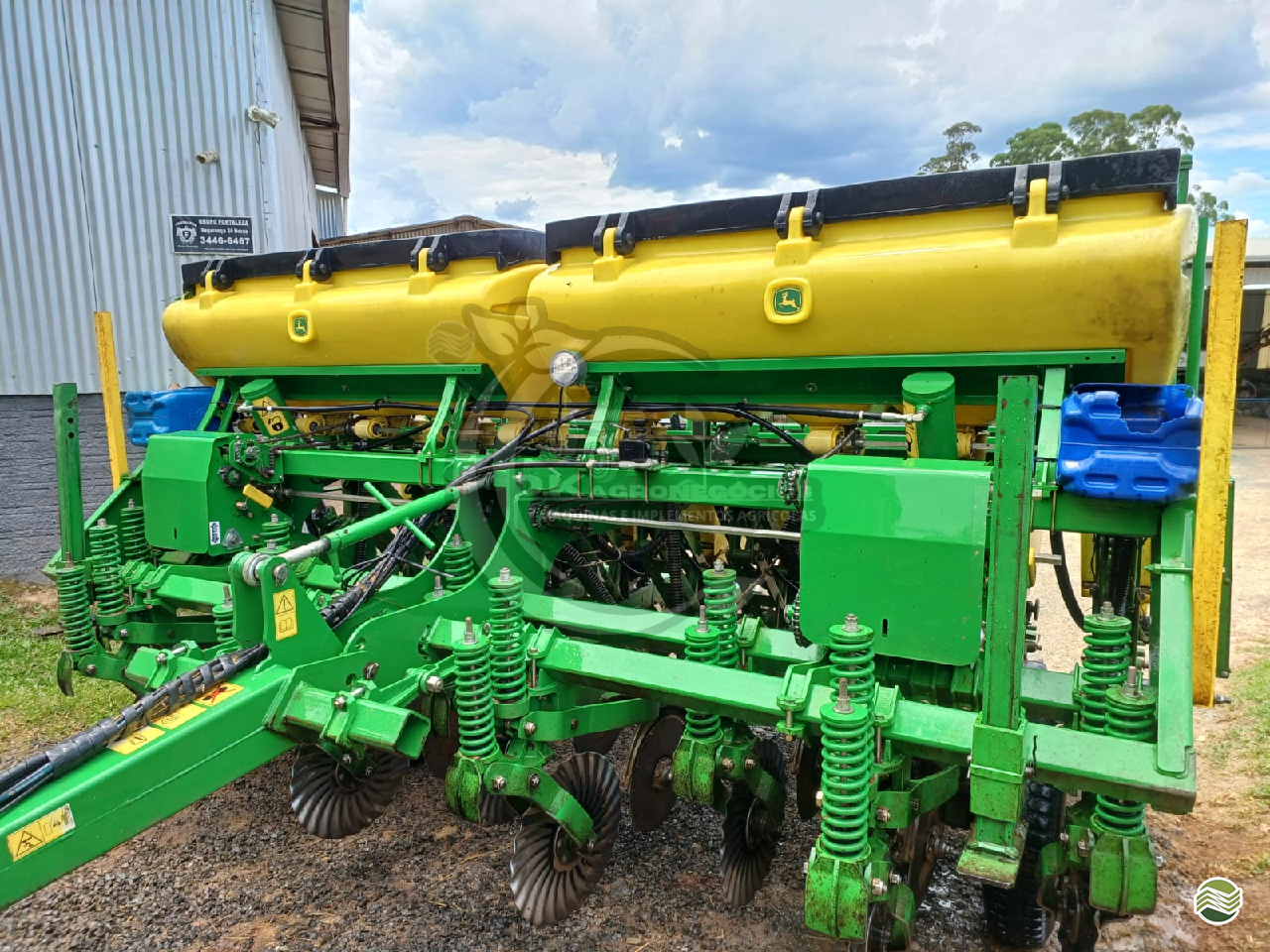 PLANTADEIRAS 1109 de D.K Agronegócios - Máquinas e Implementos Agrícolas